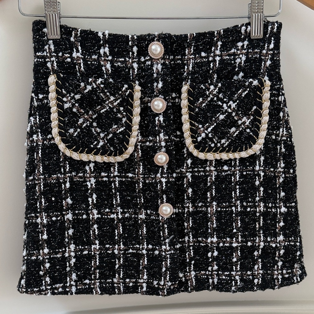 Black and White Tweed Skirt - Picture 2 of 7